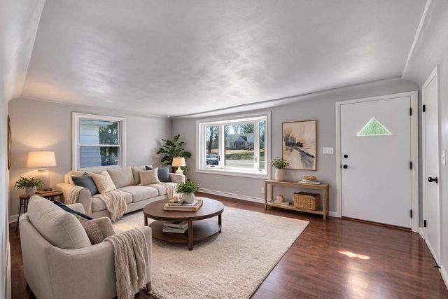 2940 N ONEIDA STREET, Appleton, WI 54911