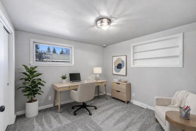 2940 N ONEIDA STREET, Appleton, WI 54911