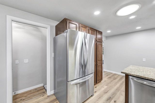 2940 N ONEIDA STREET, Appleton, WI 54911