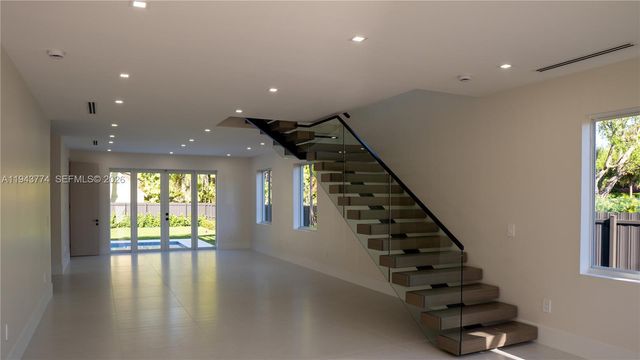 7310 SW 63rd Ct 1, South Miami, FL 33143