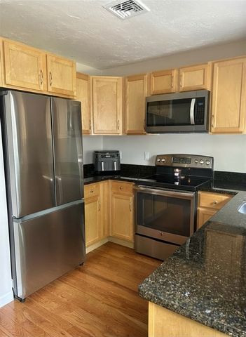 11 Carpenter Ave A, Attleboro, MA 02703