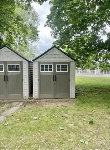 11 Carpenter Ave A, Attleboro, MA 02703