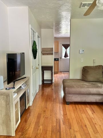 11 Carpenter Ave A, Attleboro, MA 02703
