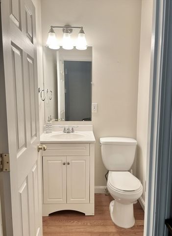 11 Carpenter Ave A, Attleboro, MA 02703