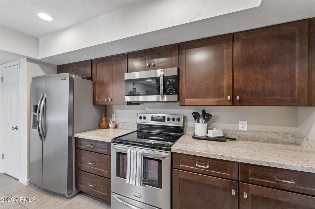 Image 20 of property listing at 7621 E VISTA Drive, Scottsdale, AZ 85250