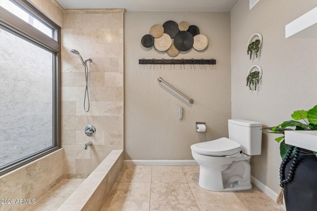 Image 26 of property listing at 7621 E VISTA Drive, Scottsdale, AZ 85250