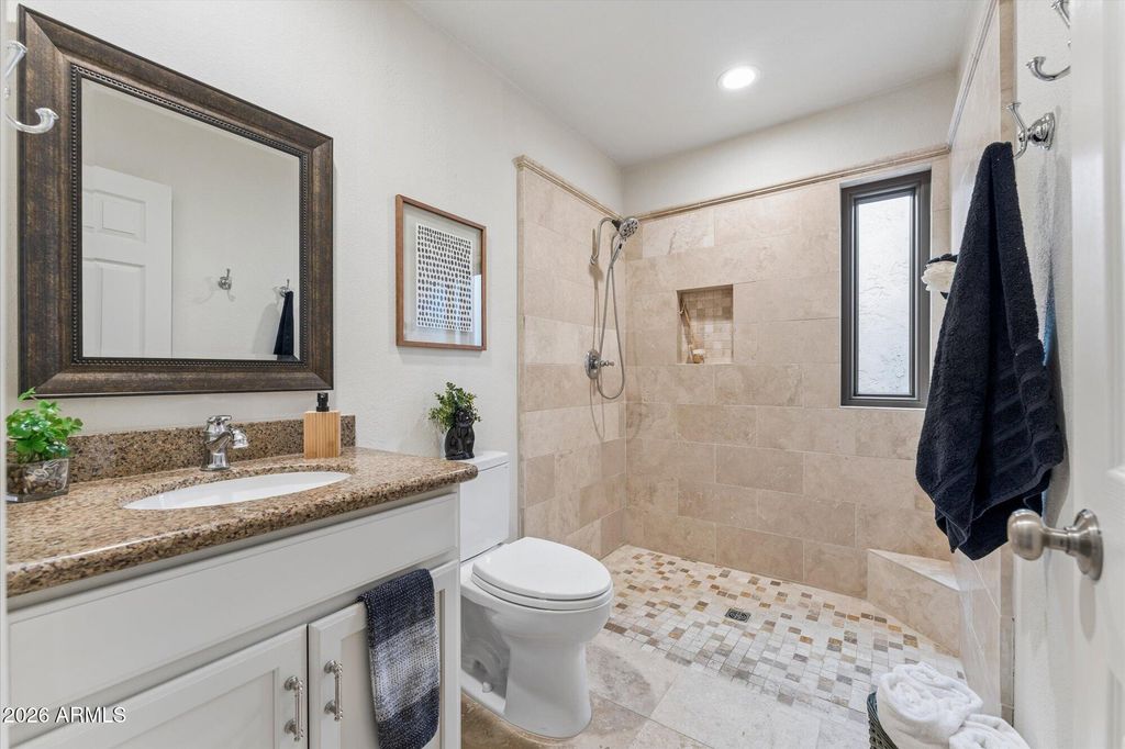 Image 30 of property listing at 7621 E VISTA Drive, Scottsdale, AZ 85250