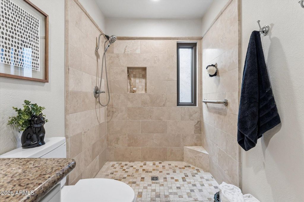 Image 31 of property listing at 7621 E VISTA Drive, Scottsdale, AZ 85250