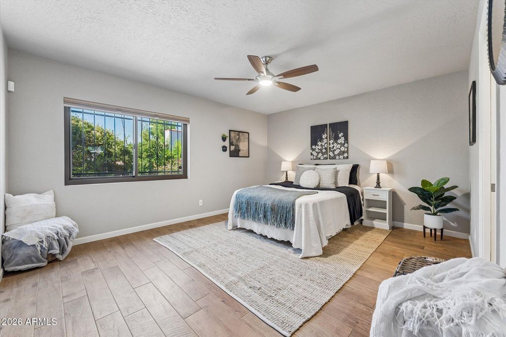 Image 4 of property listing at 7621 E VISTA Drive, Scottsdale, AZ 85250