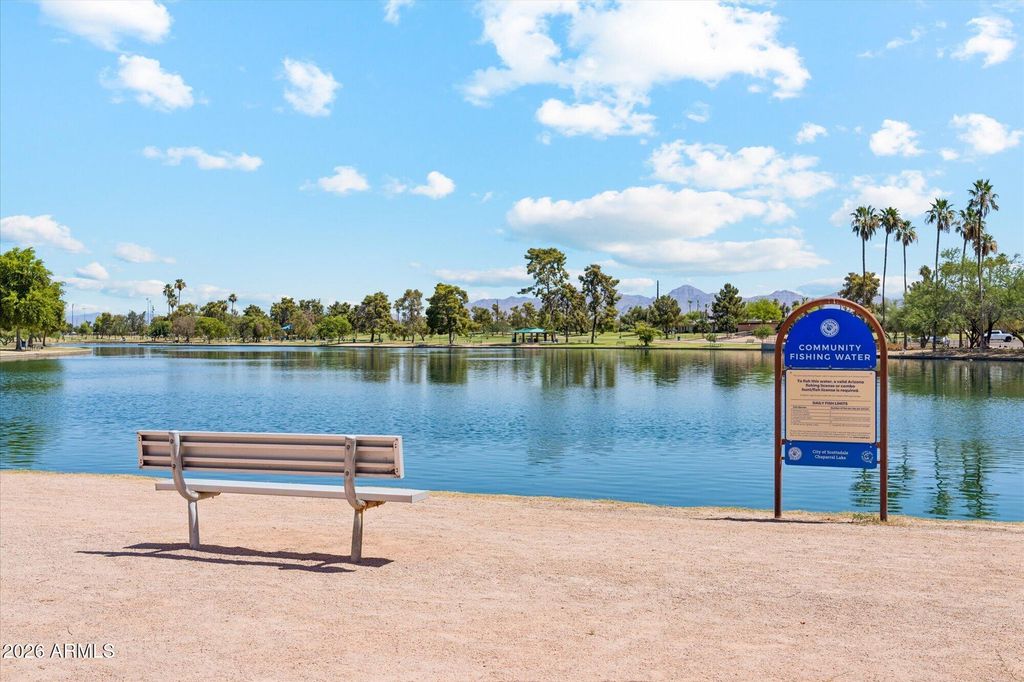 Image 40 of property listing at 7621 E VISTA Drive, Scottsdale, AZ 85250