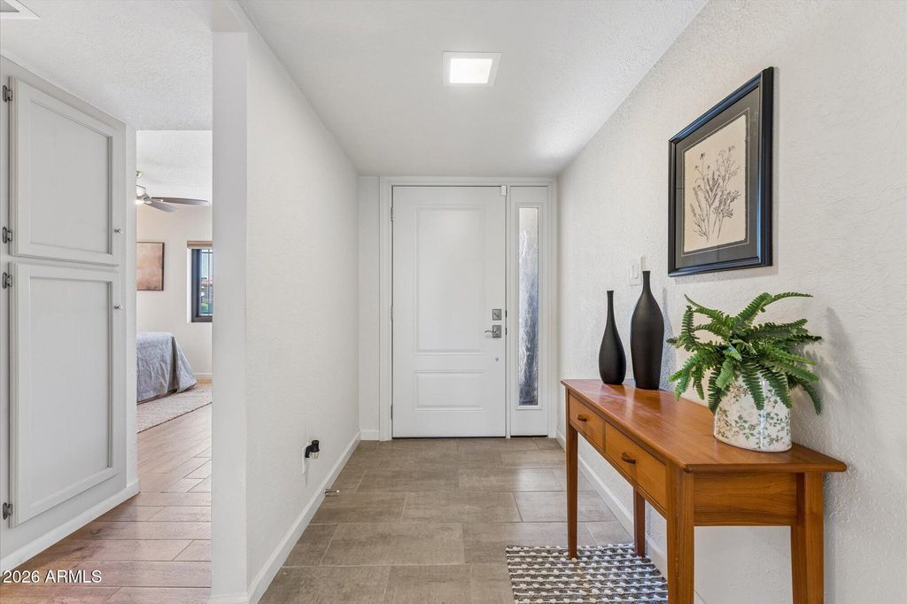 Image 7 of property listing at 7621 E VISTA Drive, Scottsdale, AZ 85250