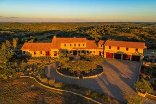 250 Hidden Hills Ranch Rd, Camp Verde, TX 78010