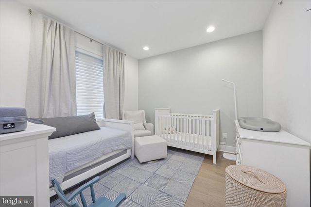 1418 S HOWARD ST, Philadelphia, PA 19147
