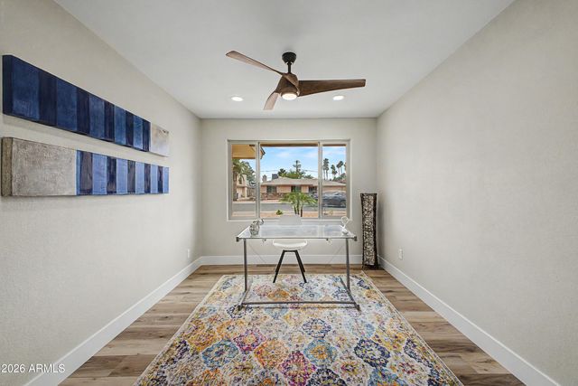 922 E LOYOLA Drive, Tempe, AZ 85282