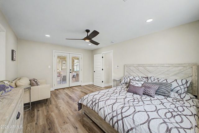 922 E LOYOLA Drive, Tempe, AZ 85282