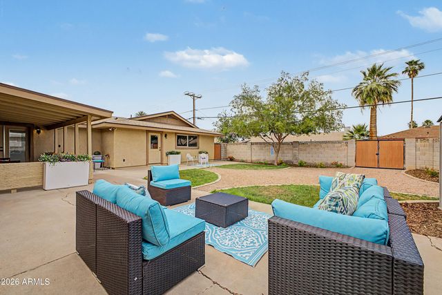 922 E LOYOLA Drive, Tempe, AZ 85282