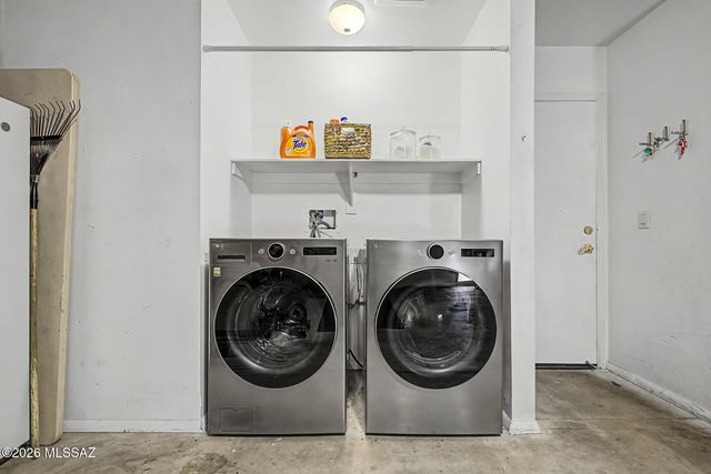 7834 N Jewelflower Drive, Tucson, AZ 85741