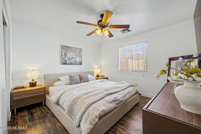 7834 N Jewelflower Drive, Tucson, AZ 85741