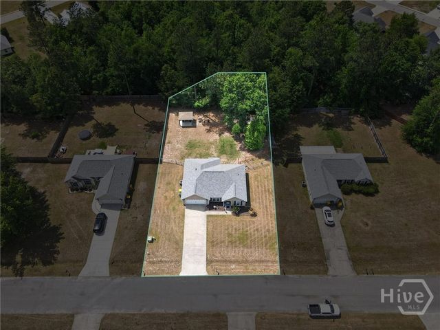40 JR Drive, Ellabell, GA 31308