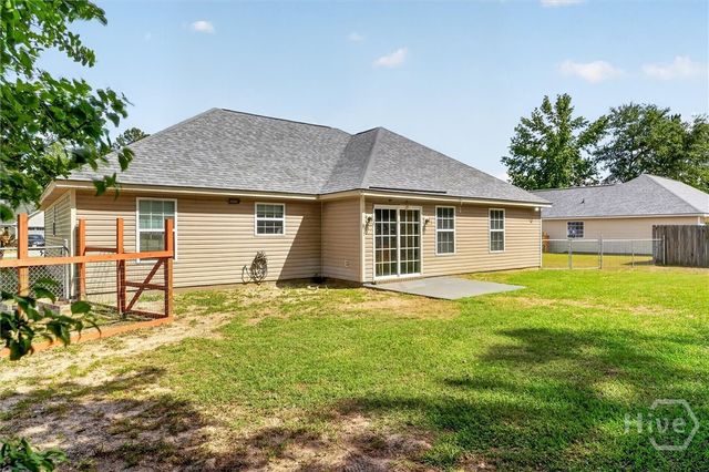 40 JR Drive, Ellabell, GA 31308