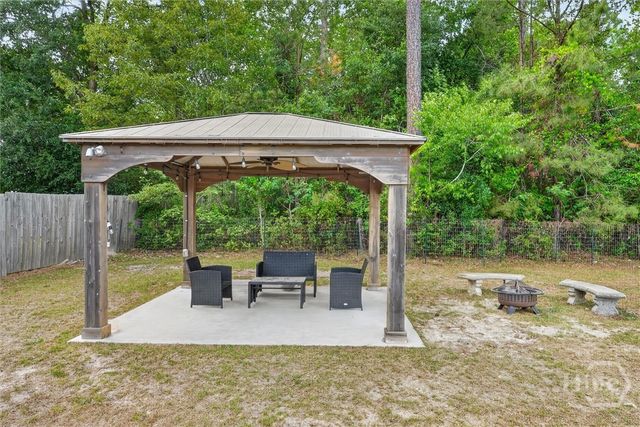40 JR Drive, Ellabell, GA 31308