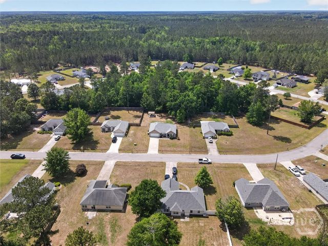 40 JR Drive, Ellabell, GA 31308