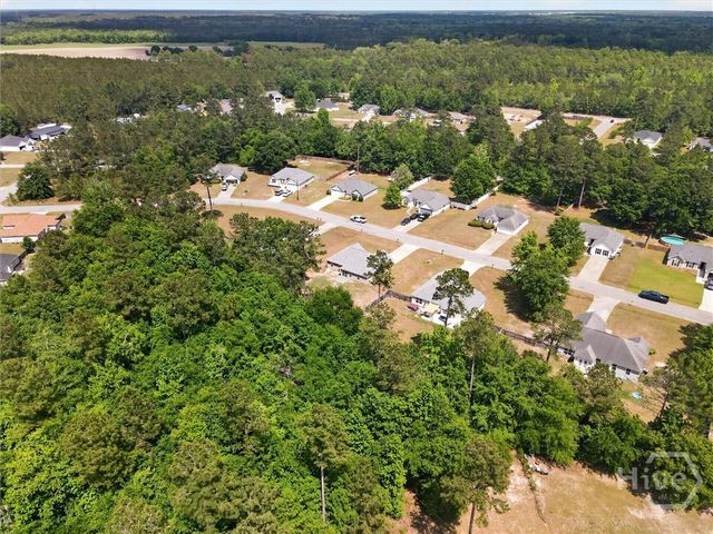 40 JR Drive, Ellabell, GA 31308