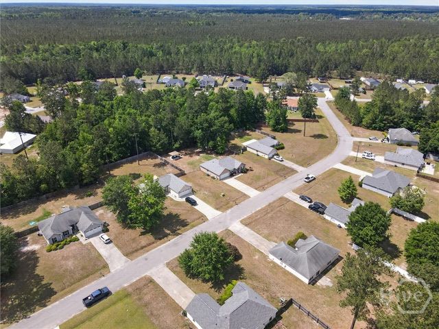 40 JR Drive, Ellabell, GA 31308