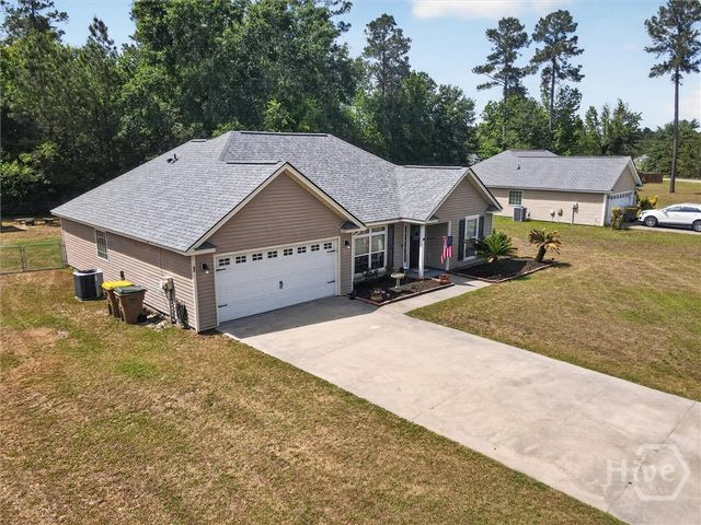 40 JR Drive, Ellabell, GA 31308