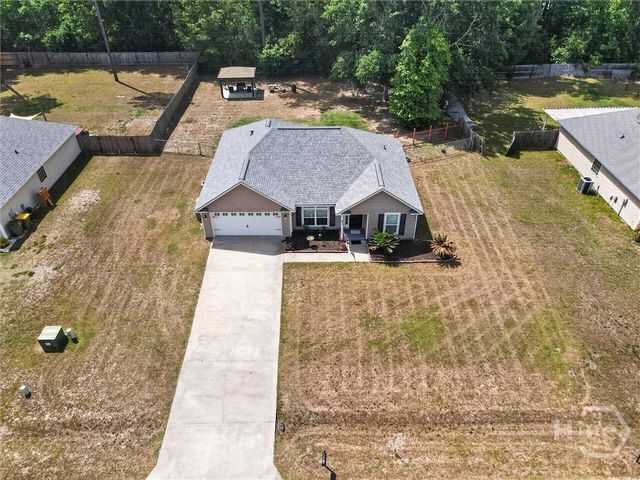 40 JR Drive, Ellabell, GA 31308