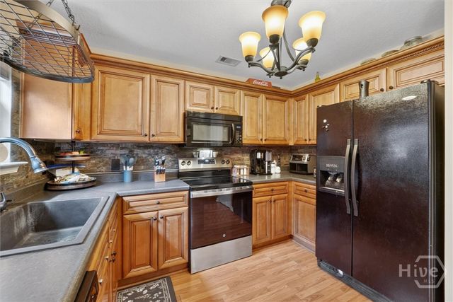 40 JR Drive, Ellabell, GA 31308