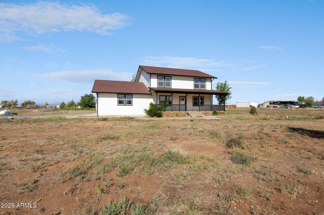25090 N HIGH DESERT Road, Paulden, AZ 86334