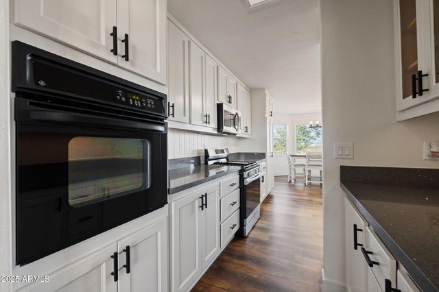 25090 N HIGH DESERT Road, Paulden, AZ 86334