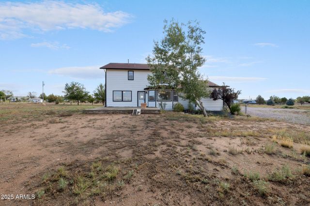 25090 N HIGH DESERT Road, Paulden, AZ 86334