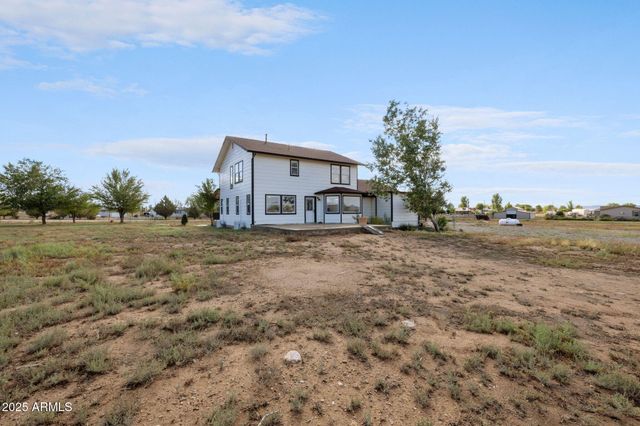 25090 N HIGH DESERT Road, Paulden, AZ 86334