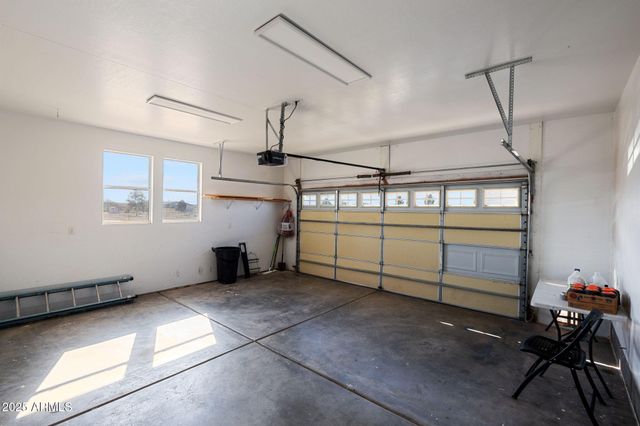 25090 N HIGH DESERT Road, Paulden, AZ 86334