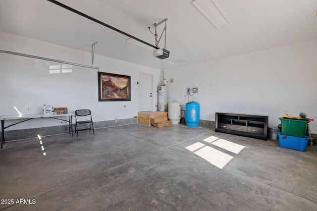 25090 N HIGH DESERT Road, Paulden, AZ 86334