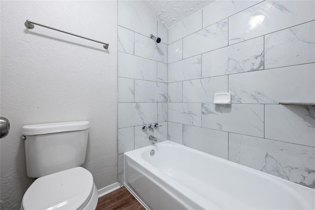 16022 Logan Rock Road, Missouri City, TX 77489