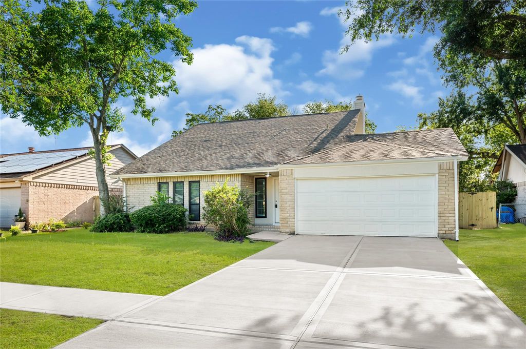 16022 Logan Rock Road, Missouri City, TX 77489