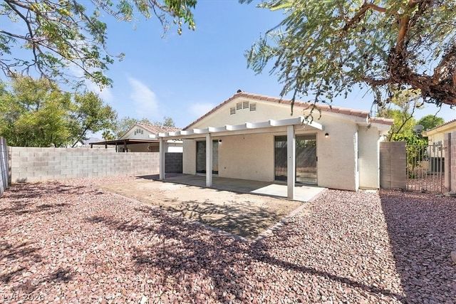 8104 Pursuit Court, Las Vegas, NV 89131