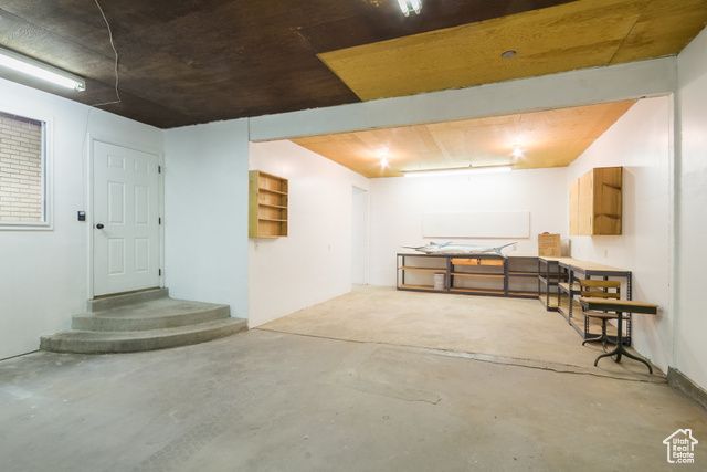 1437 S VERNAL AVE, Vernal, UT 84078