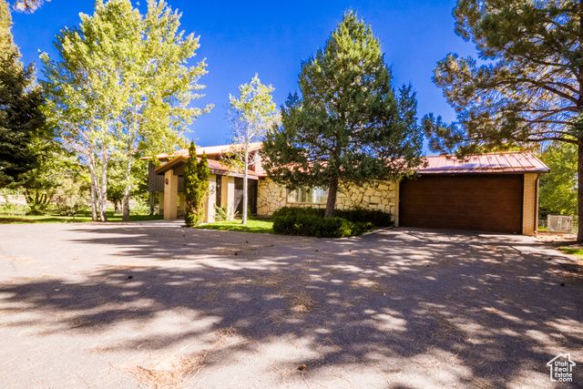 1437 S VERNAL AVE, Vernal, UT 84078