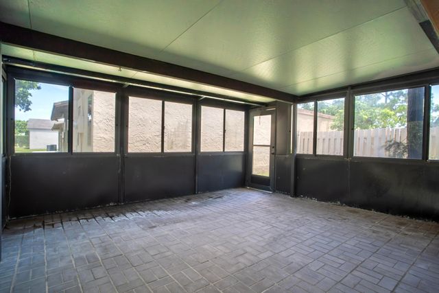 3155 NW 9th Street, Delray Beach, FL 33445