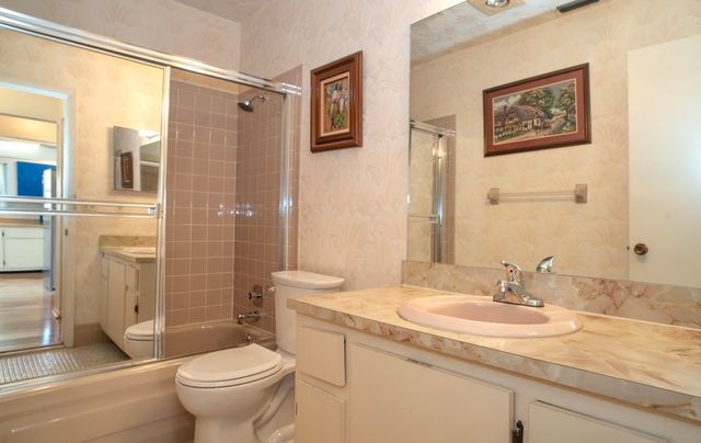 3155 NW 9th Street, Delray Beach, FL 33445