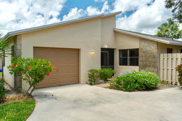 3155 NW 9th Street, Delray Beach, FL 33445