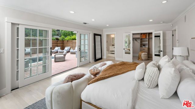 9520 Gloaming Drive, Beverly Hills, CA 90210