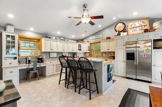 87854 State Highway 251, Austin, MN 55912