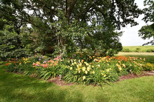 87854 State Highway 251, Austin, MN 55912