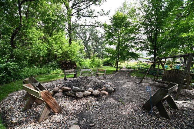 87854 State Highway 251, Austin, MN 55912