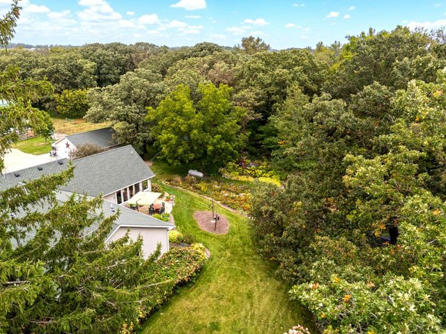 87854 State Highway 251, Austin, MN 55912